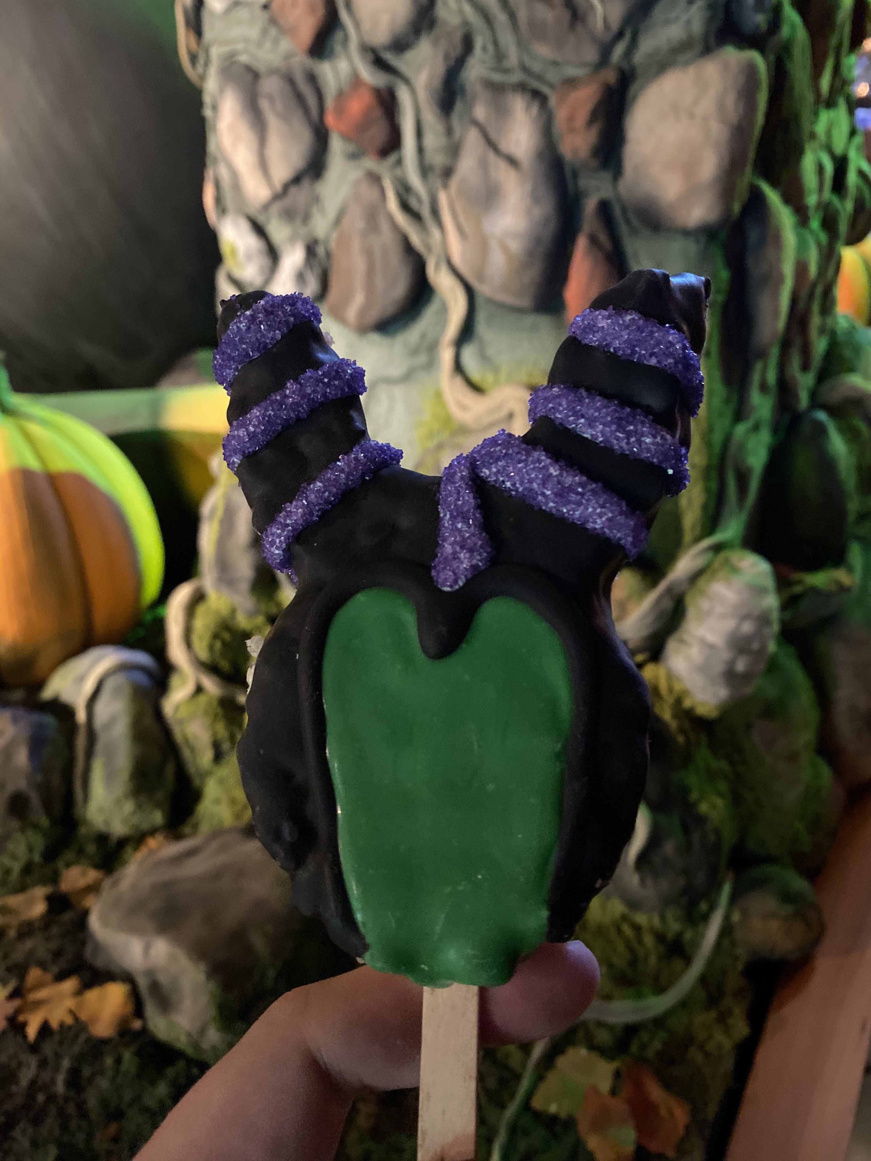 disneyland maleficent crispy treat